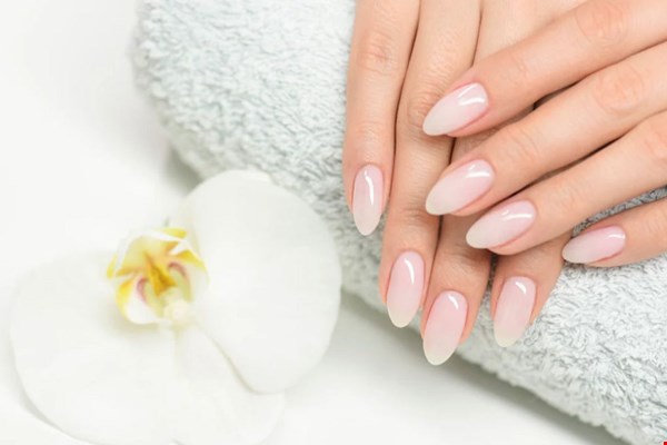 Waarom steeds meer mensen dipping powder gebruiken Waarom steeds meer mensen dipping powder gebruiken